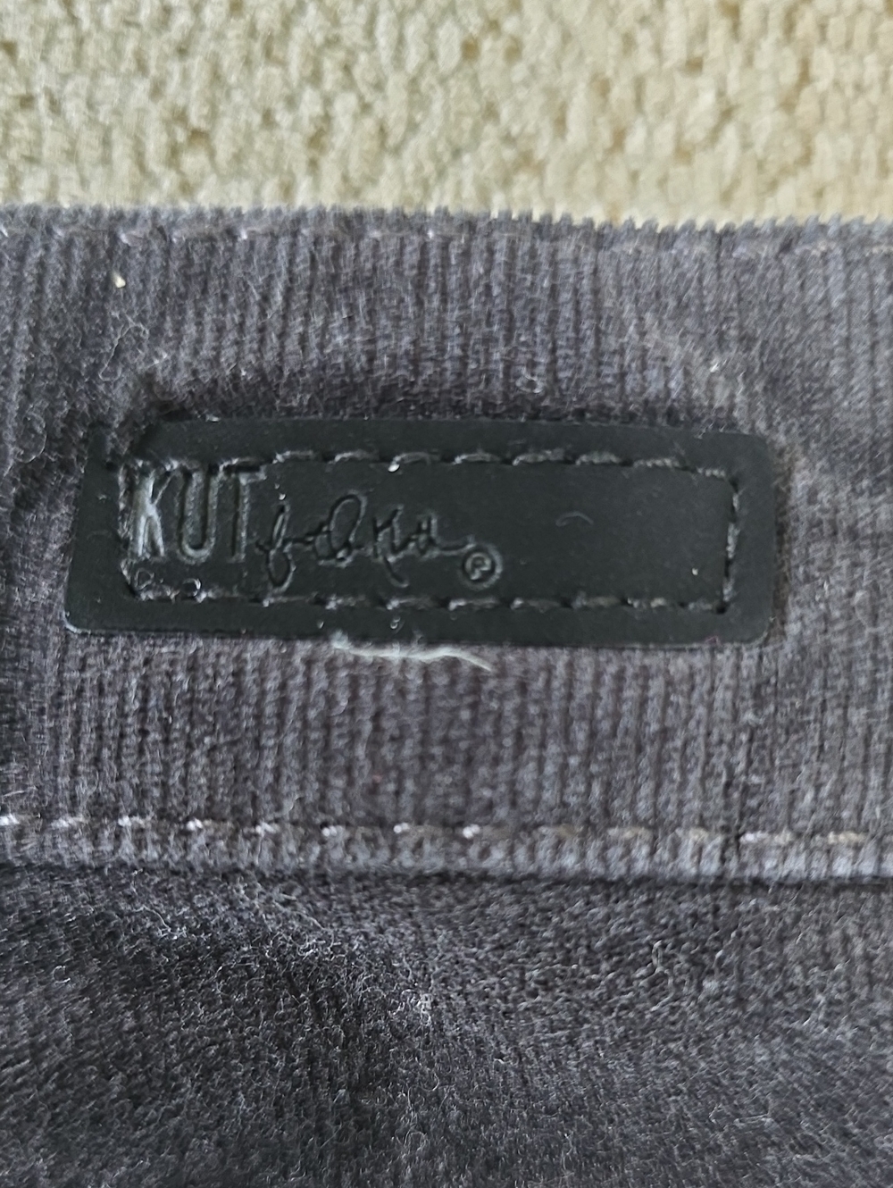 Kut From The Kloth Dark Gray Diana Skinny Corduroy Pants - Size 8 - Picture 6 of 11